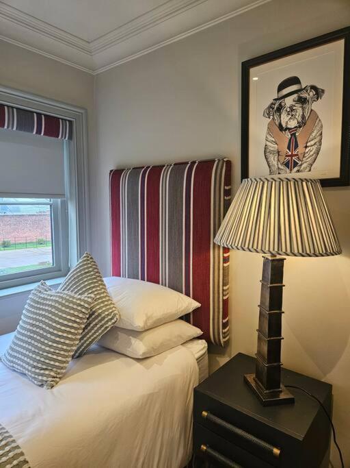 Woodland Retreat In Lytham. Holiday home Lytham St Annes